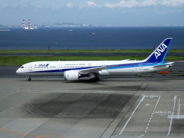 Boeing 787-9 Dreamliner (JA830A)