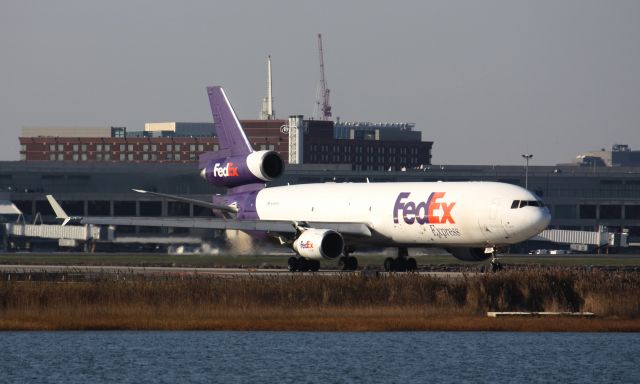 Boeing MD-11 (N586FE)