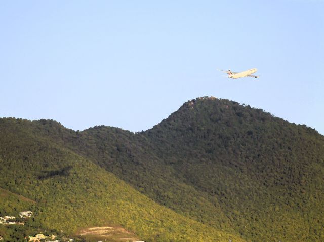 Airbus A340-300 (F-GLZN)