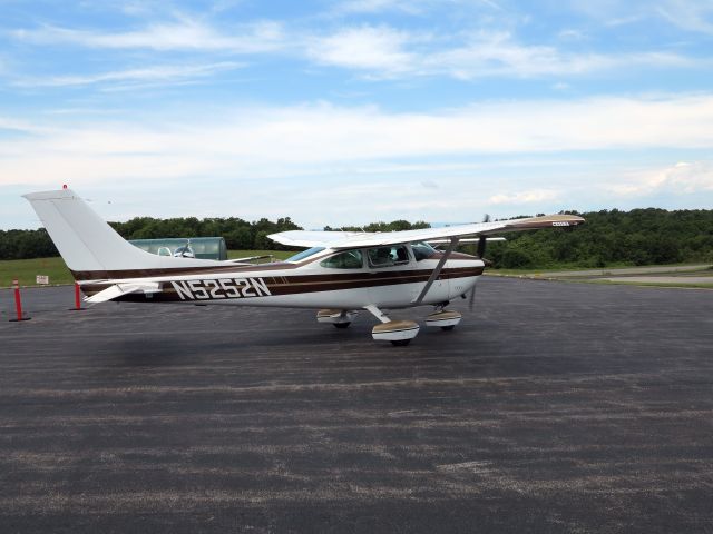 Cessna Skylane (N5252N)