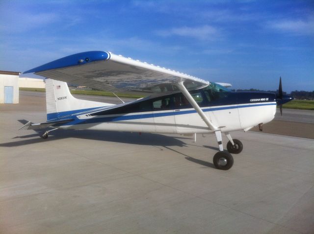 Cessna Skywagon 180 (N2831K)