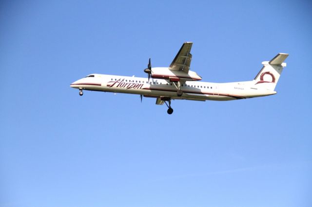 DE HAVILLAND DH-84 Dragon (N406QX) - Horizon 2040 final runway 28L inbound from Eugene (EUG)