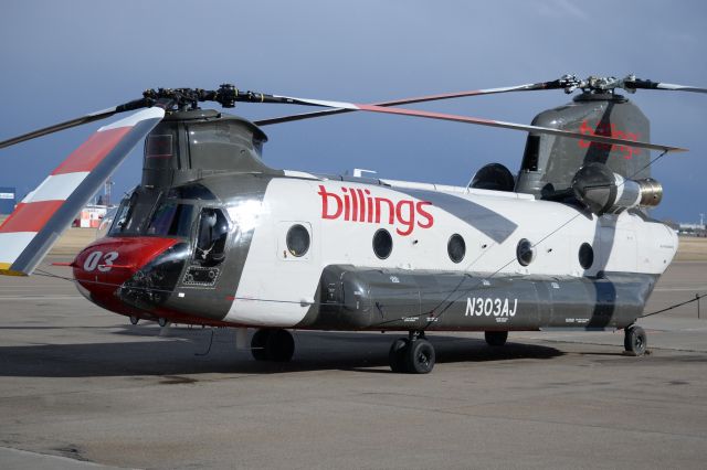 Boeing CH-47 Chinook (N303AJ)