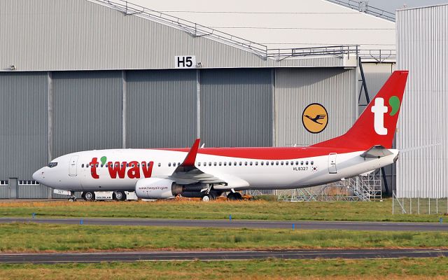 Boeing 737-800 (HL8327) - t'wayair b737-8kn HL8327 at shannon 26/11/18.