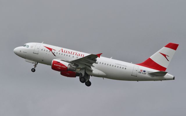 Airbus A319 (OE-LDF) - austrian a319 oe-ldf dep shannon for vienna 16/7/16.