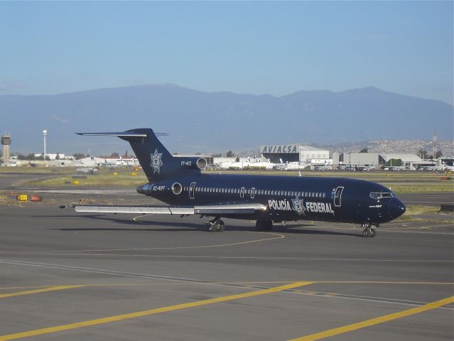 BOEING 727-200 (XC-NPF) - Boeing 727-264(Adv) XC-NPF(PF-402) MSN 22663 of Policia Federal Preventiva (PFP) at Mexico City International Airport AICM (09/2009).