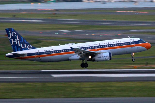 Airbus A320 (N763JB) - JetBlues retro jet  arriving from Orlando