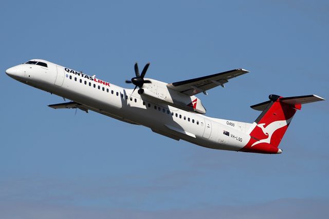 de Havilland Dash 8-400 (VH-LQQ) - on 30 November 2018