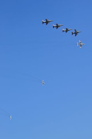 KAWASAKI T-4 — - JASDF-Iruma air show