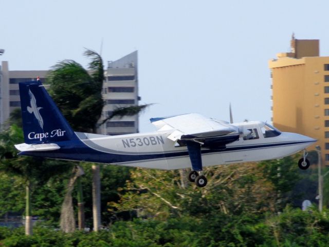 ROMAERO Islander (N530BN)