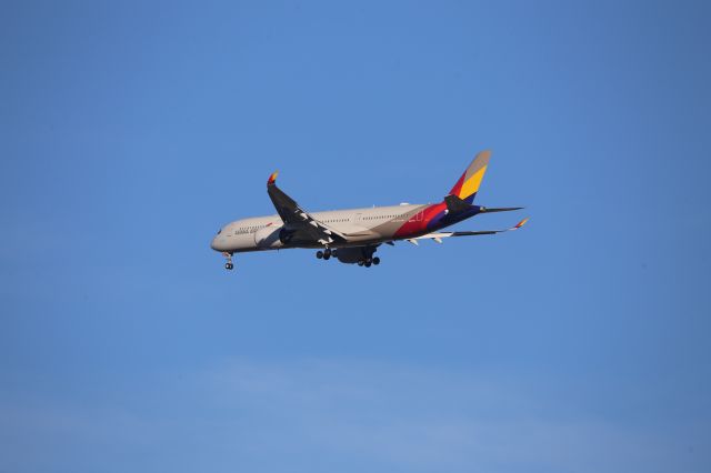 Airbus A350-900 (HL7771)