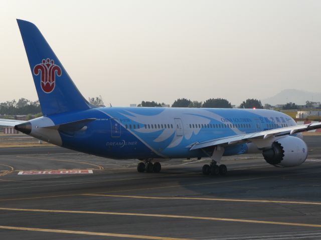 Boeing 787-8 (B-2726)