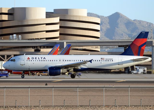 Airbus A320 (N342NW)