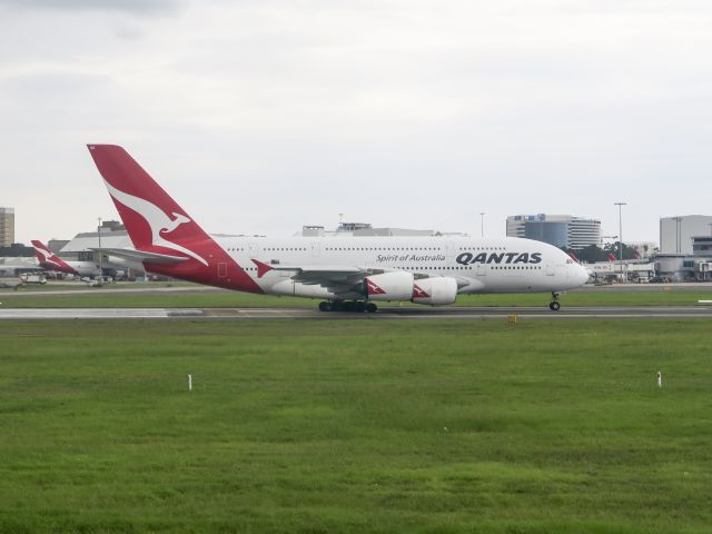 Airbus A380-800 (VH-OQD) - Take off.