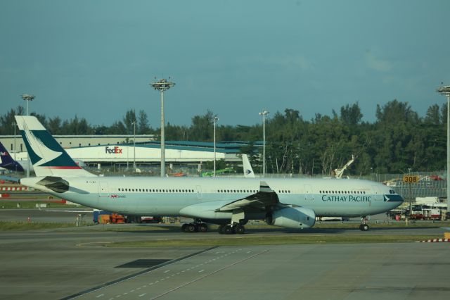 Airbus A330-300 (B-LBC)