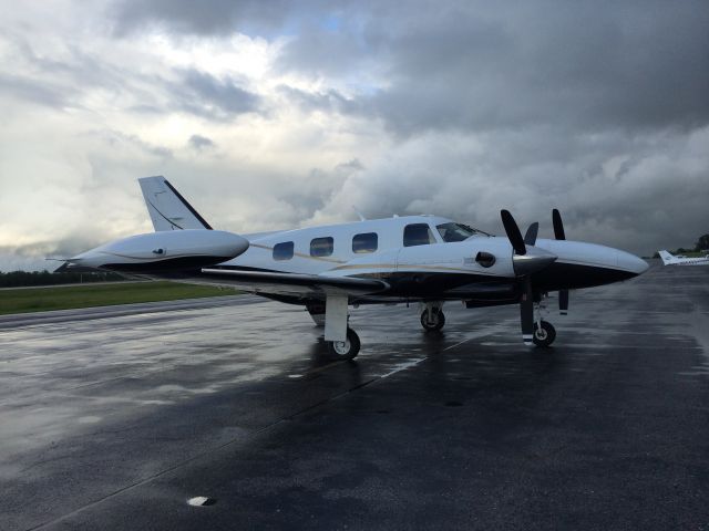 Piper Cheyenne (N939JB)