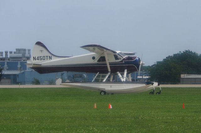 Beechcraft Baron (58) (N450TN)