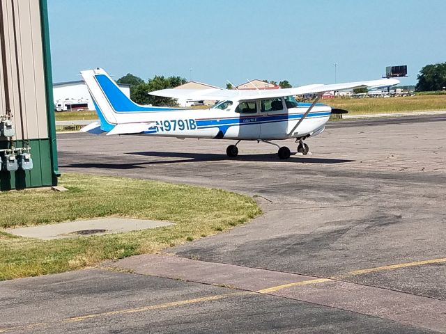 Cessna Skyhawk (N9791B)