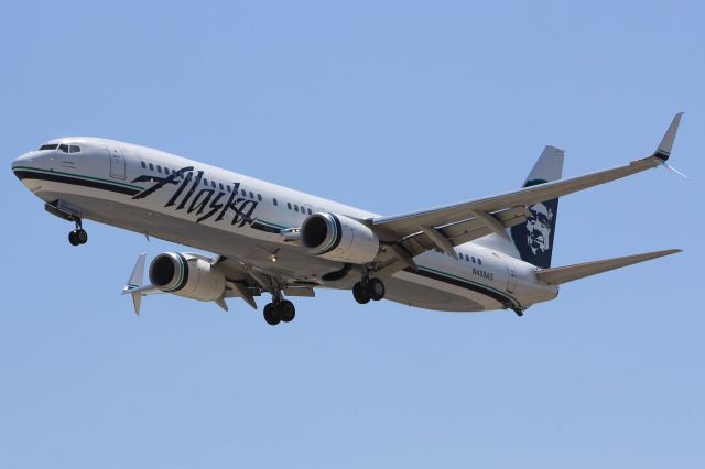 Boeing 737-900 (N459AS)