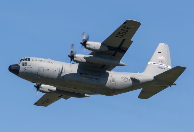 Lockheed C-130 Hercules (92-0549) - Roller 49 doing some touch-and-goes at KMFR April 15th, 2015.