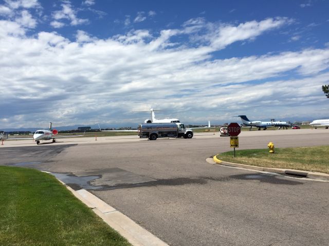 Gulfstream Aerospace Gulfstream V (N550WW) -  Beautiful blue and white aircraft!!! 