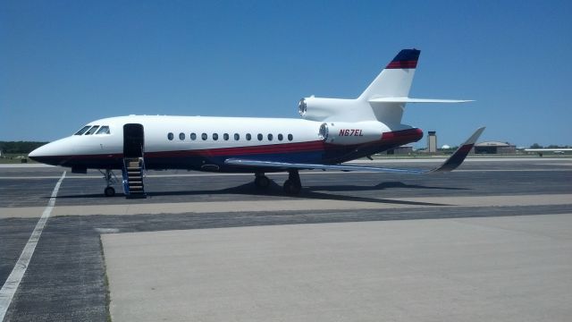 Dassault Falcon 900 (N67EL)