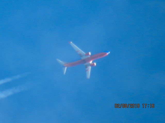 Boeing 737-800 (N8620H)