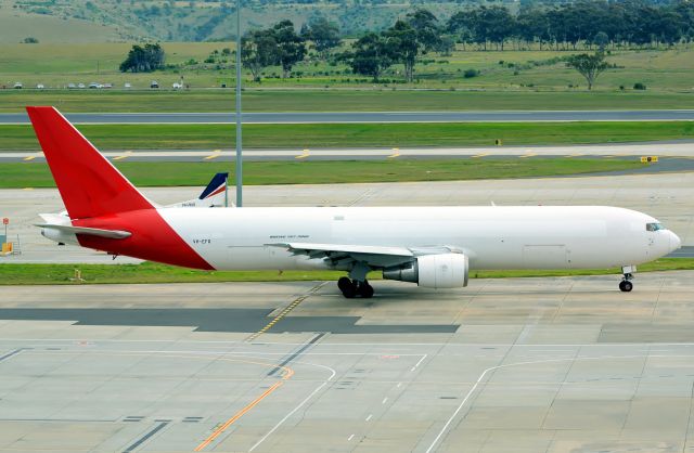 BOEING 767-300 (VH-EFR)