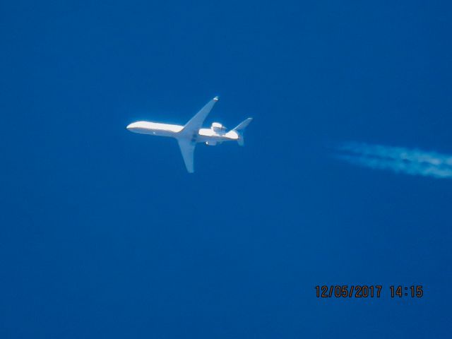 Canadair Regional Jet CRJ-700 (N162GJ)