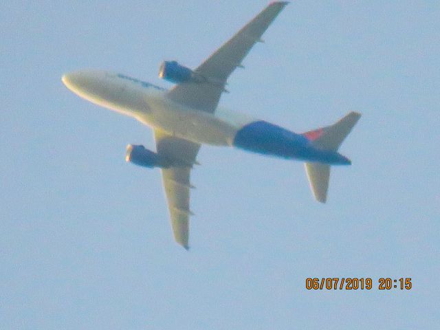 Airbus A319 (N331NV)