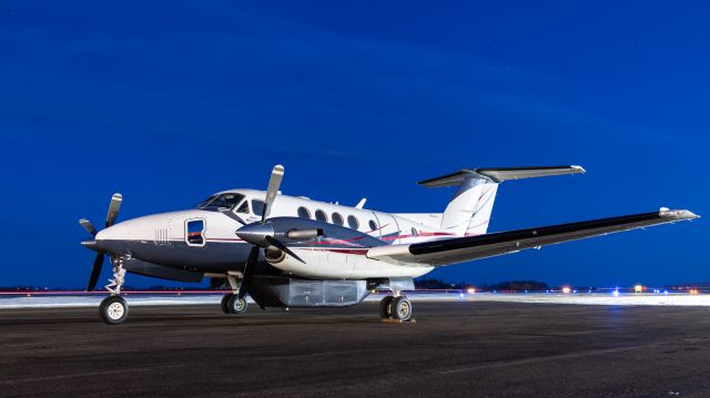 Beechcraft Super King Air 200 (C-GMNM)