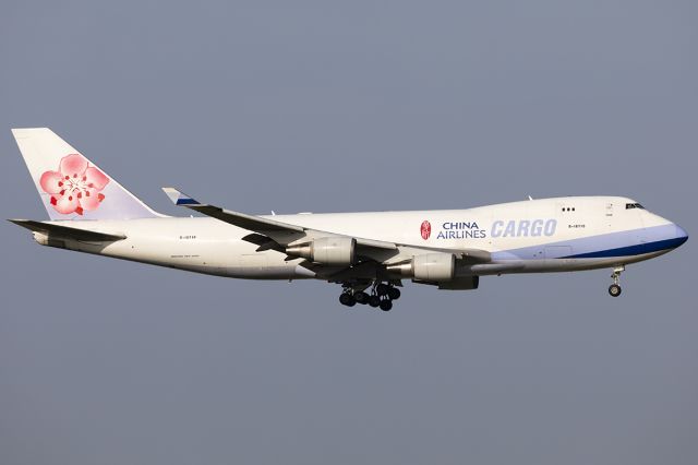 Boeing 747-400 (B-18710)