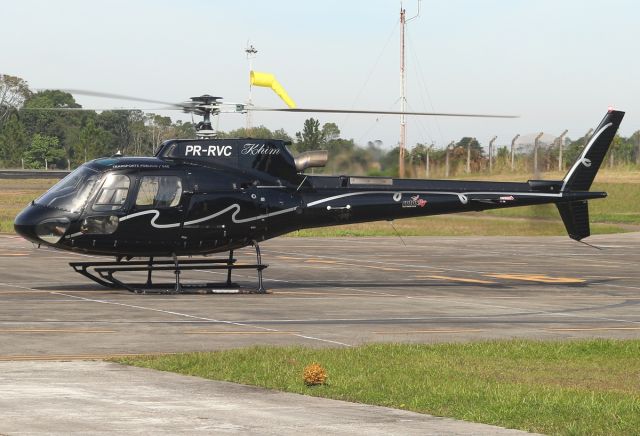 Eurocopter AS-350 AStar (PR-RVC)