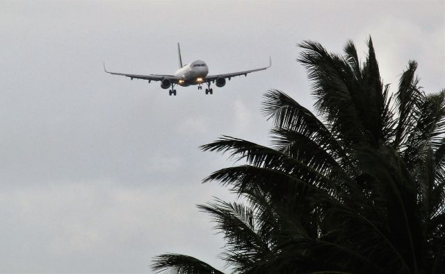 Airbus A321 (N934JB)