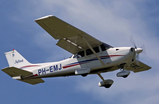 Cessna Skyhawk (PH-EMJ)