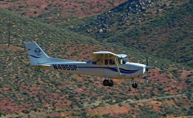 Cessna Skyhawk (N495SP)