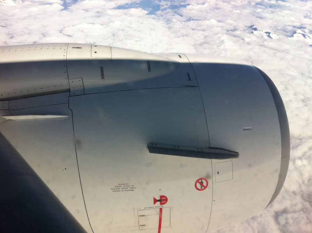 BOEING 737-600 —