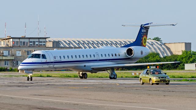 Embraer ERJ-145 (CE03)