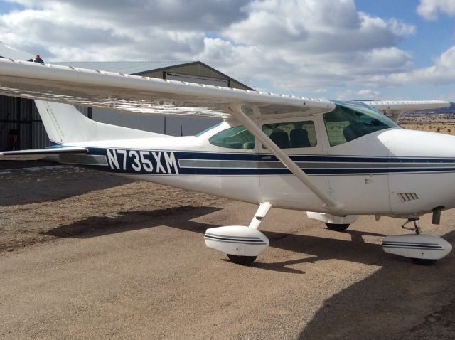 Cessna Skylane (N735XM)