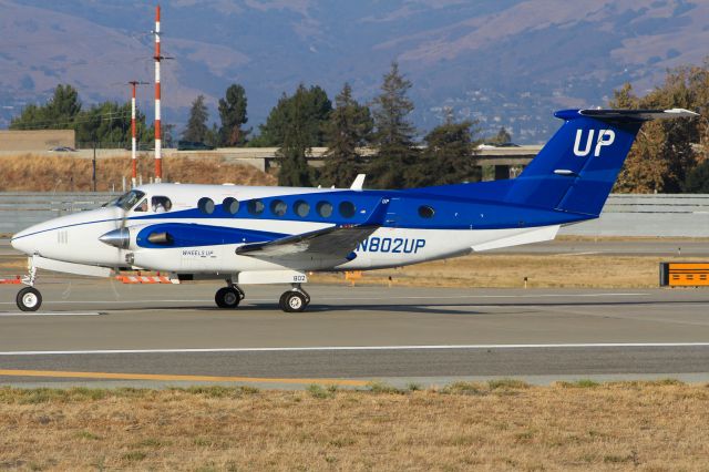 Beechcraft Super King Air 350 (N802UP)