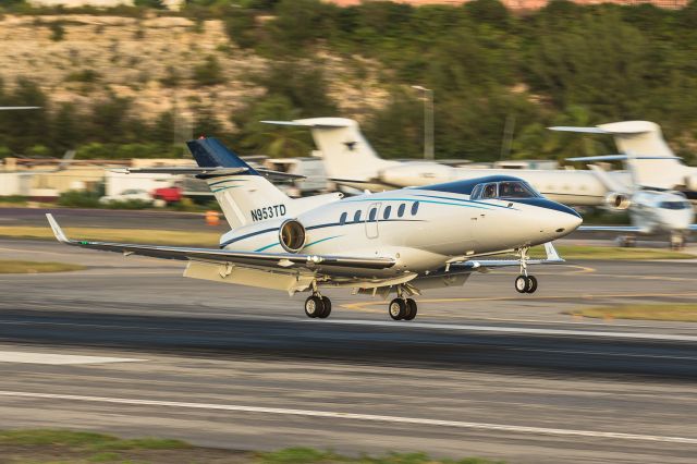 Hawker 800 (N953TD)