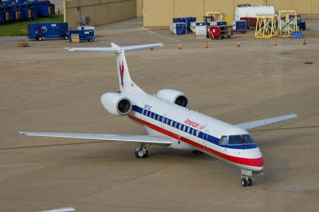 Canadair Regional Jet CRJ-100 (N817AE) - American Eagle, N817AE, EMB-135KL (ERJ-140LR), msn 145554, Photo by John A. Miller, a rel=nofollow href=http://www.PhotoEnrichments.comwww.PhotoEnrichments.com/a