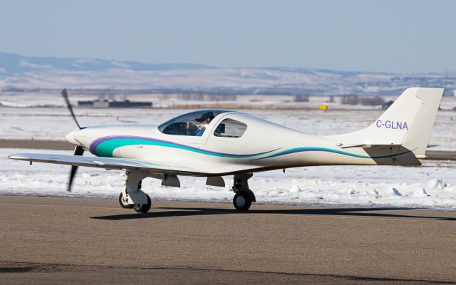 PAI Lancair 320 (C-GLNA)