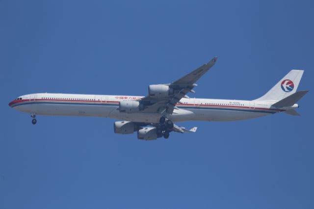 Airbus A340-600 (B-6051)