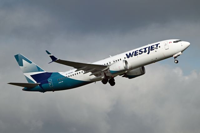 Boeing 737 MAX 8 (C-GIWJ)