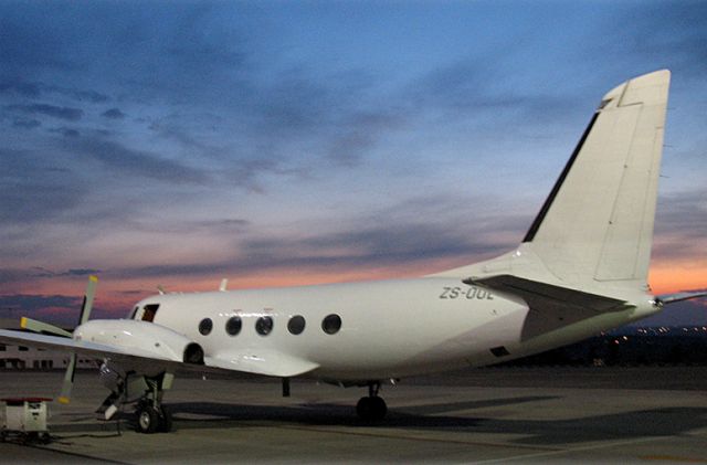 Grumman Gulfstream 1 (ZS-OOE) - Get ready for an early morning departure. King Air Charters.