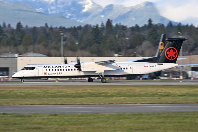 de Havilland Dash 8-400 (C-GUJZ)