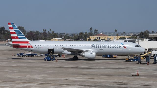 Airbus A321 (N179UW) - Parked at the gate in San Diego.