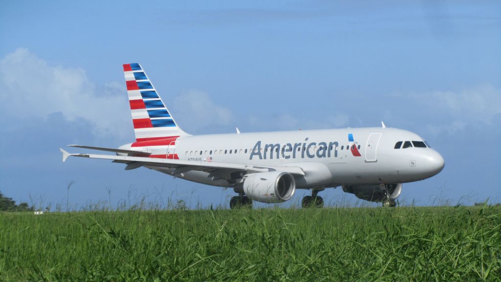 Airbus A319 (N704US)