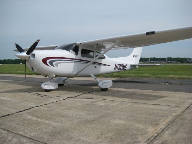 Cessna Skylane (N130ME)